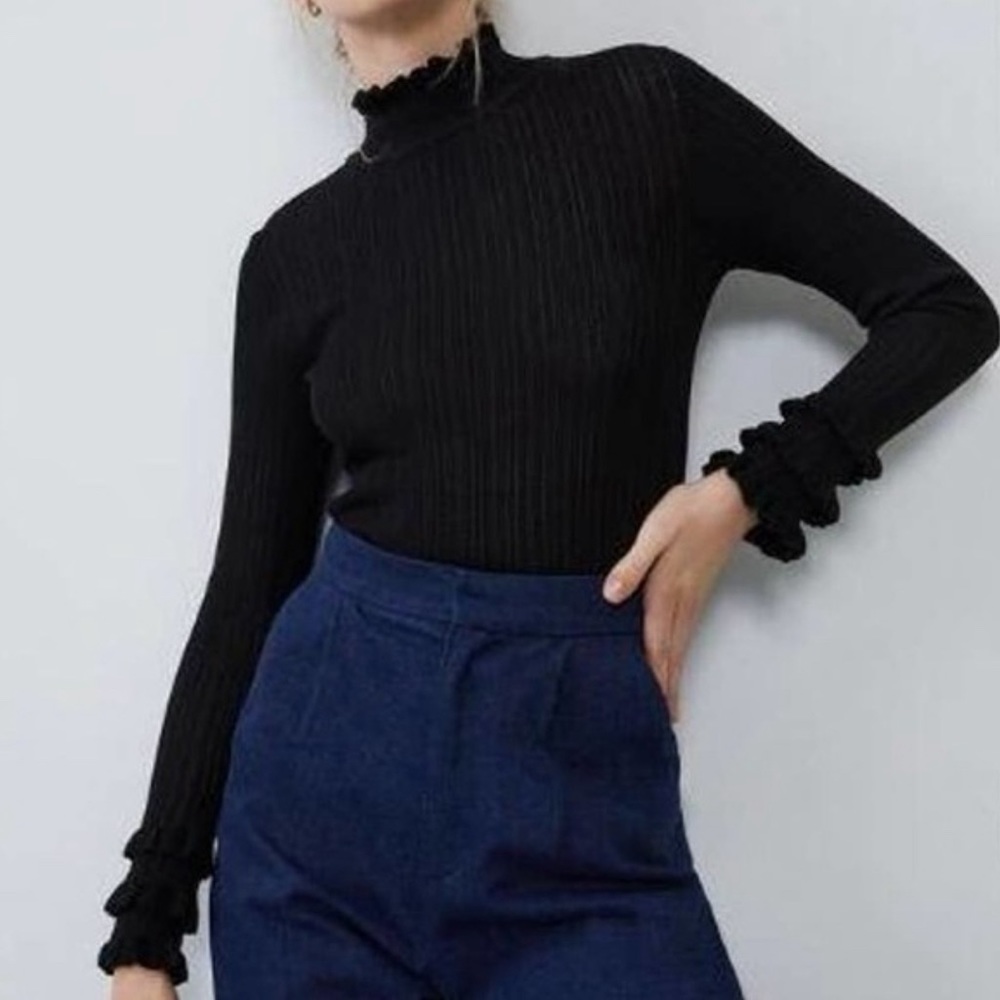 Zara black knit mockneck turtleneck long sleeve with ruffle neck and cuffs Small